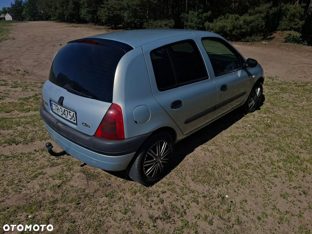 Renault Clio 1.4i RT - 3