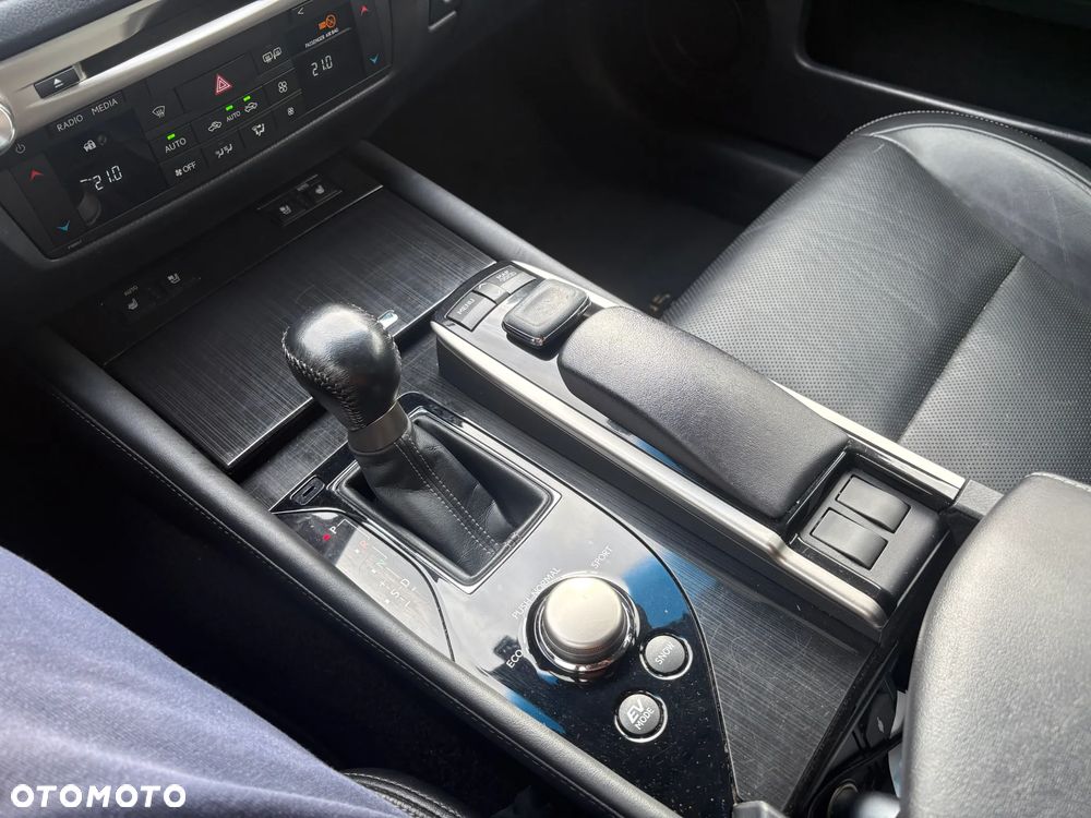Lexus GS 300h Elegance - 13