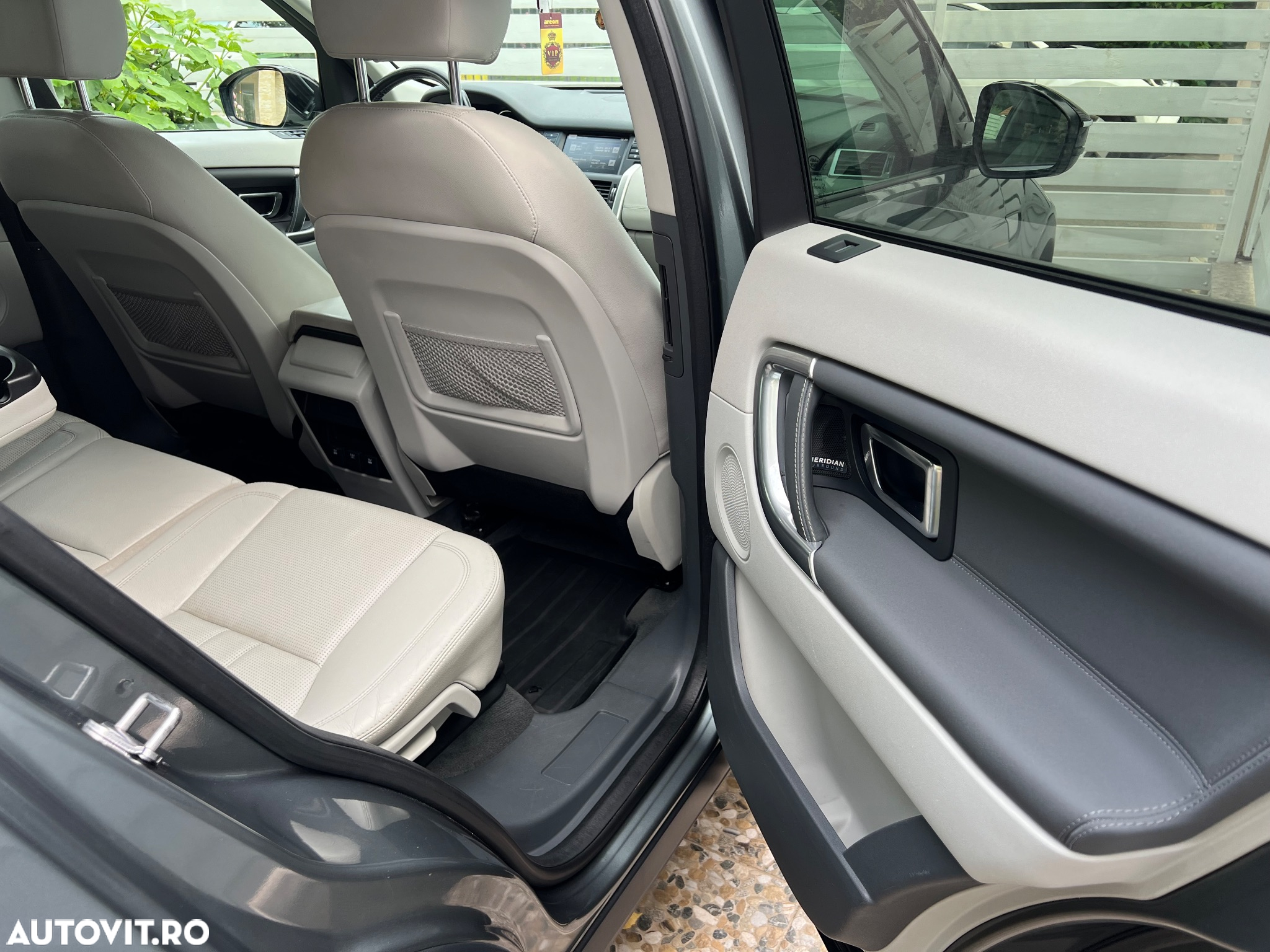 Land Rover Discovery Sport - 7