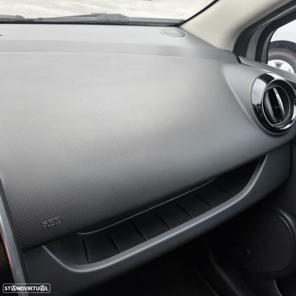 Renault Clio 0.9 TCE Dynamique S - 23