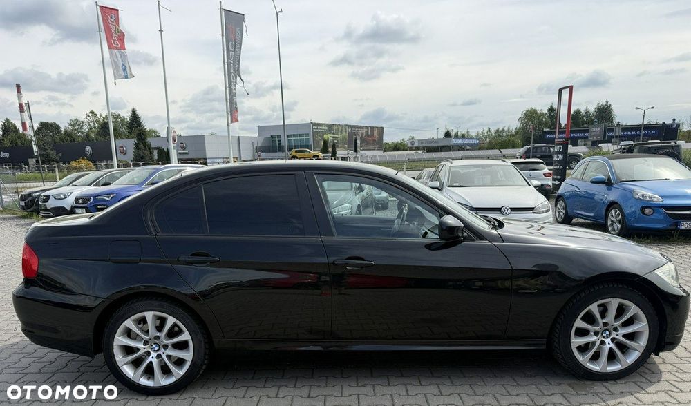 BMW Seria 3 318i Edition Exclusive - 9