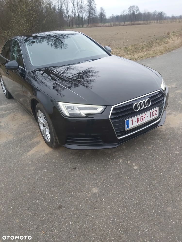 Audi A4 Limousine 30 TDI S tronic design - 5