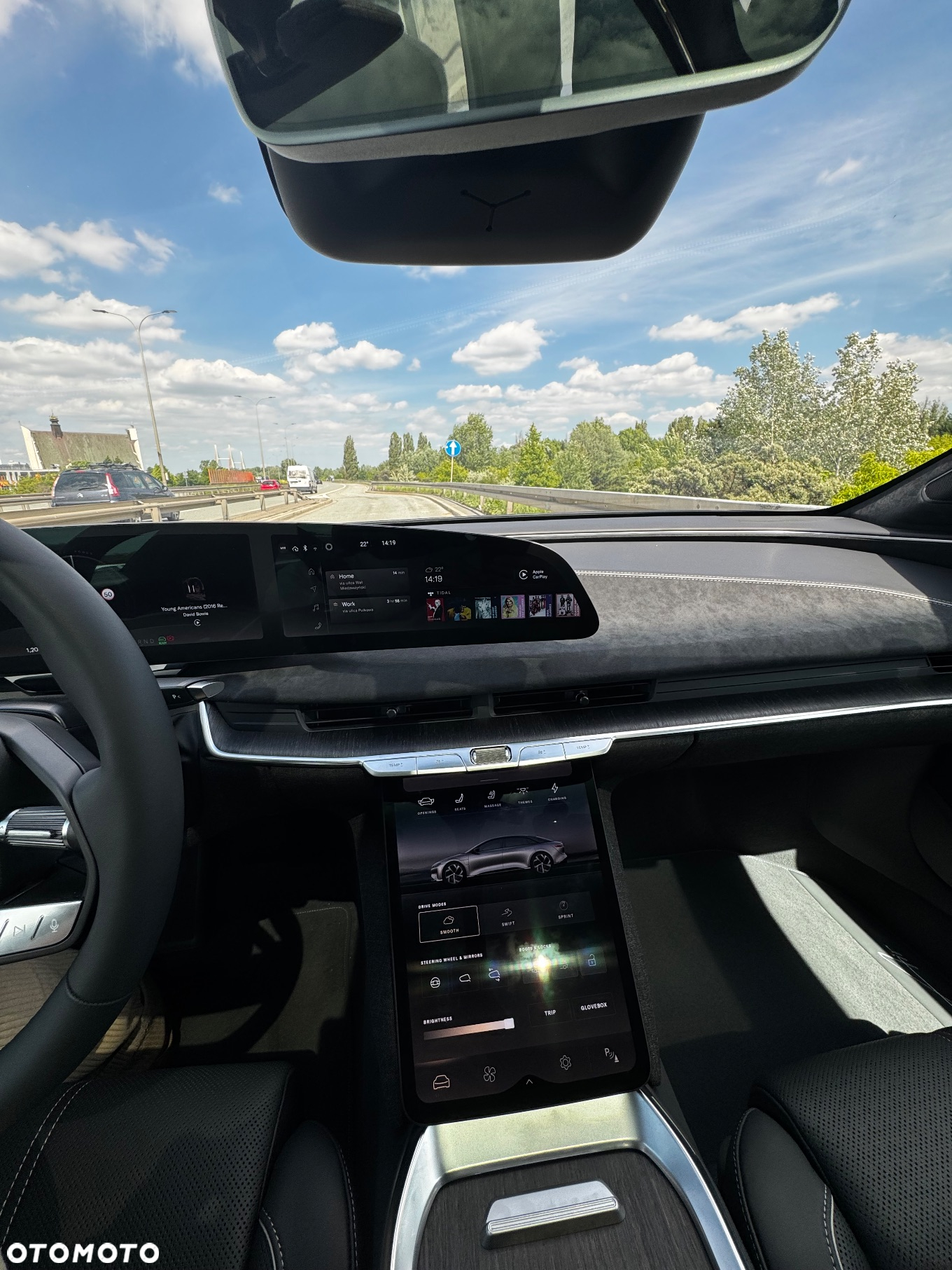 Lucid Air - 17
