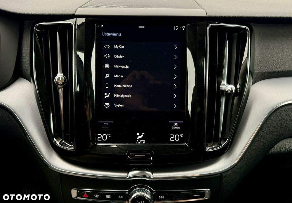 Volvo XC 60 D4 AWD Momentum Pro - 21