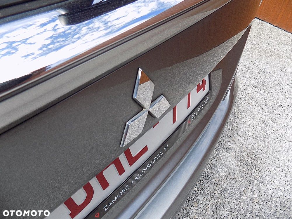 Mitsubishi Outlander 2.0 4WD Top - 31