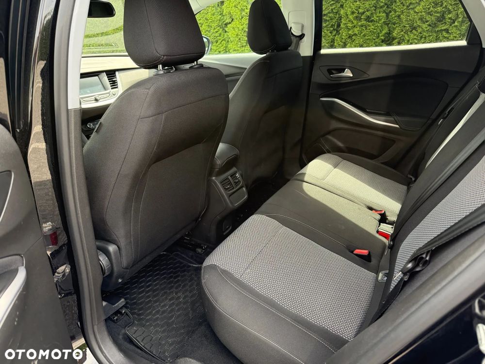 Opel Grandland X 1.2 T GPF Design Line S&S - 8