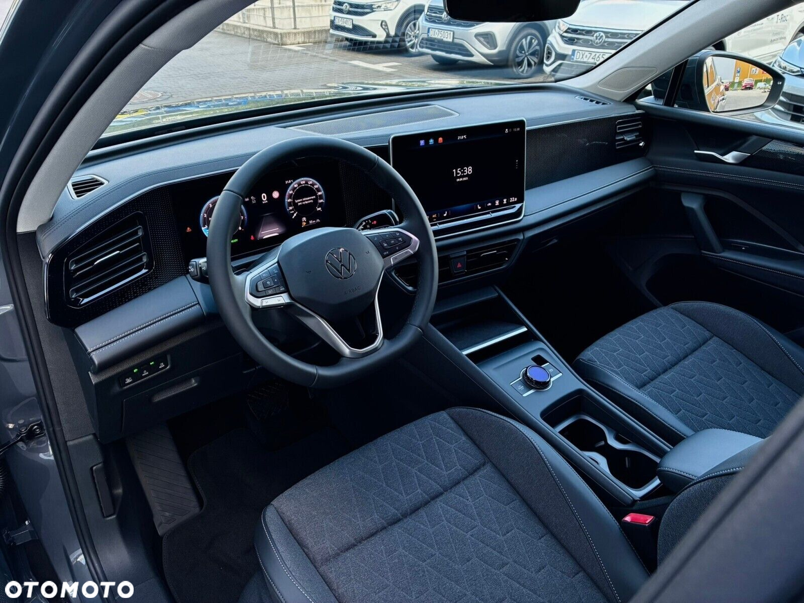 Volkswagen Tiguan - 5