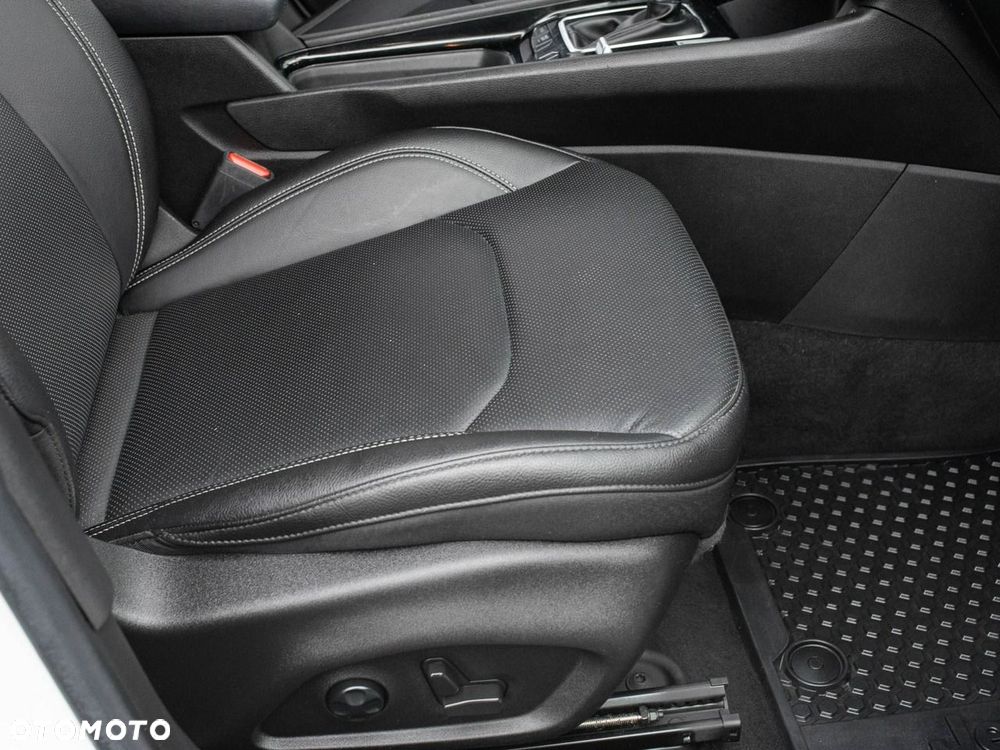 Jeep Compass - 30
