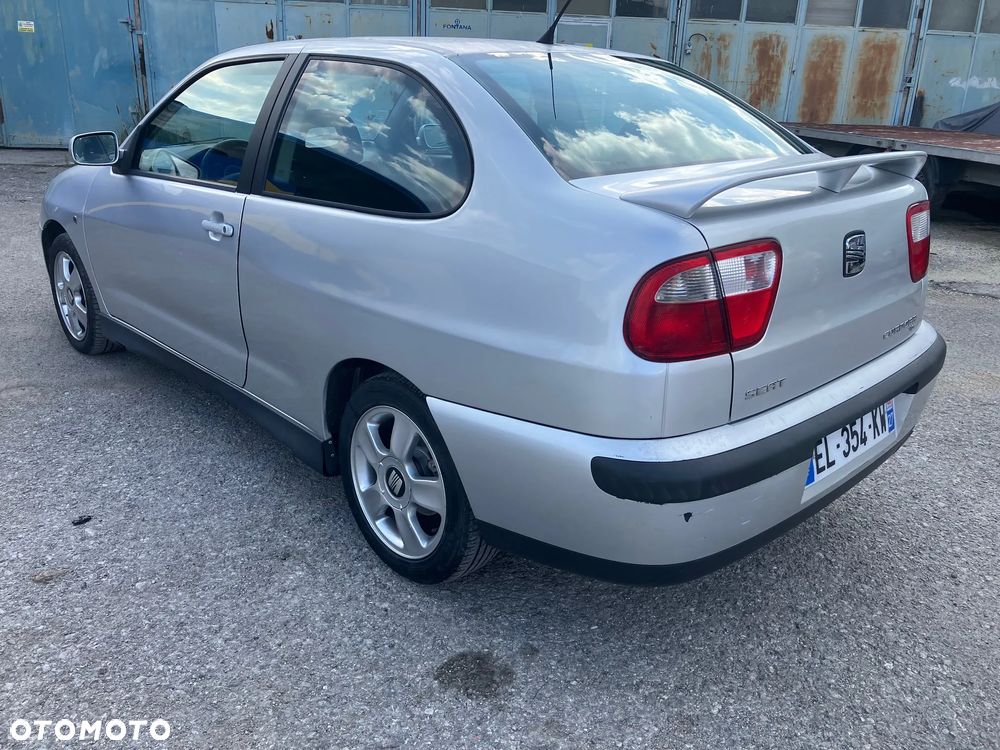 Seat Cordoba 1.9 TDI Sport - 3