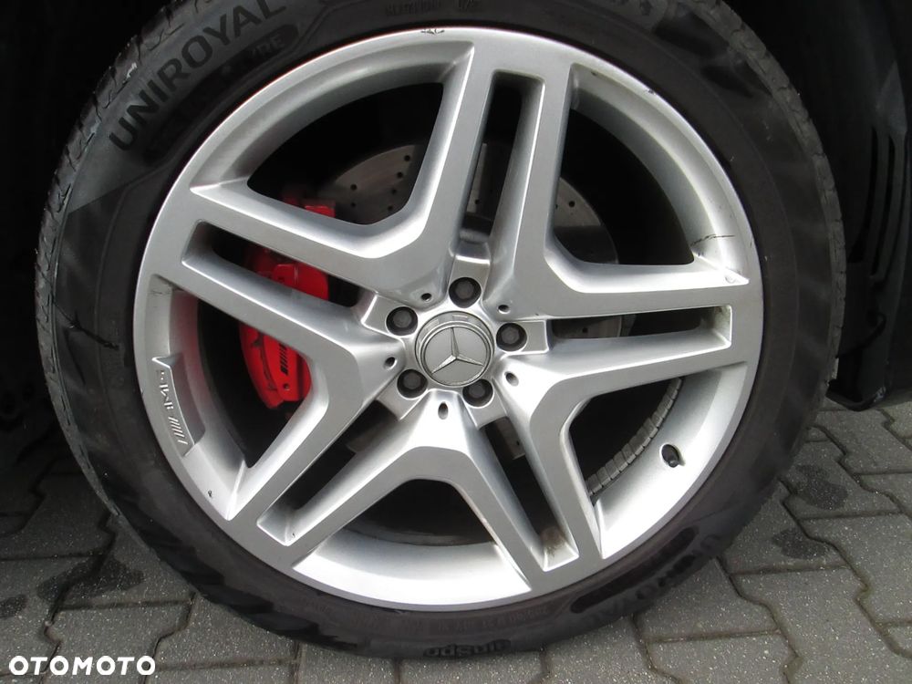 Mercedes-Benz GL - 33