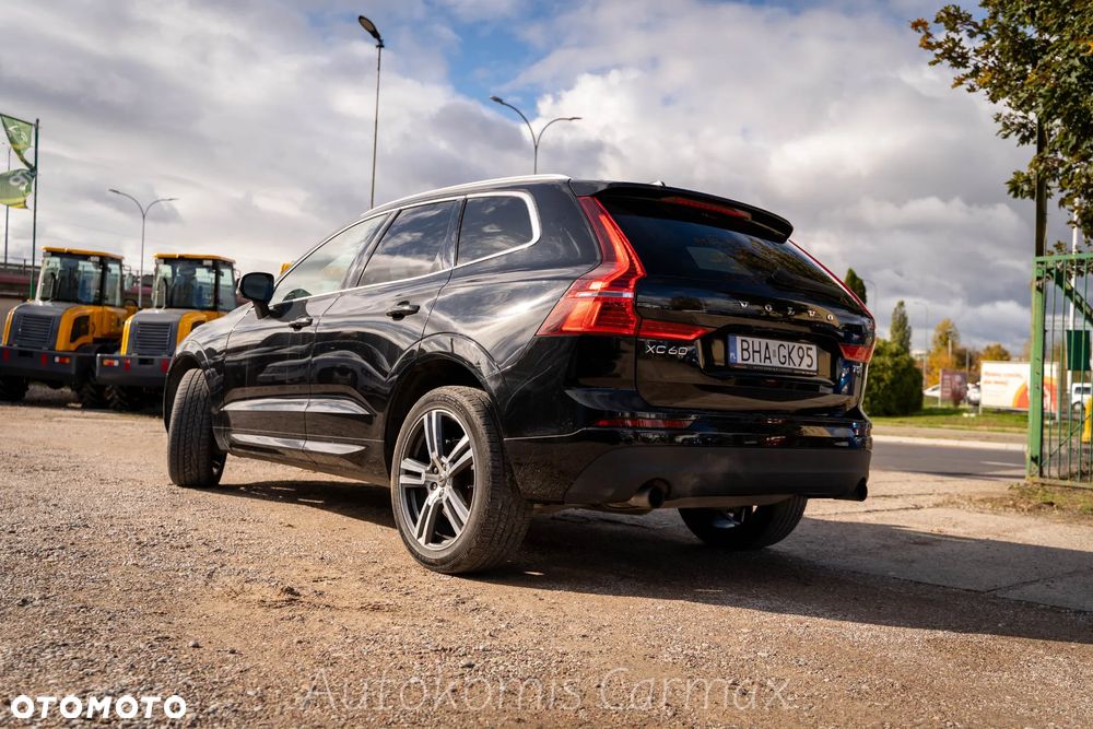 Volvo XC 60 T5 AWD Geartronic Momentum - 11