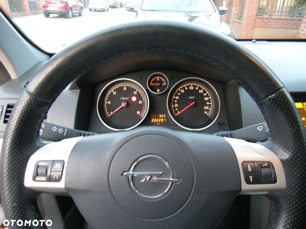 Opel Astra 1.7 CDTI Cosmo - 29