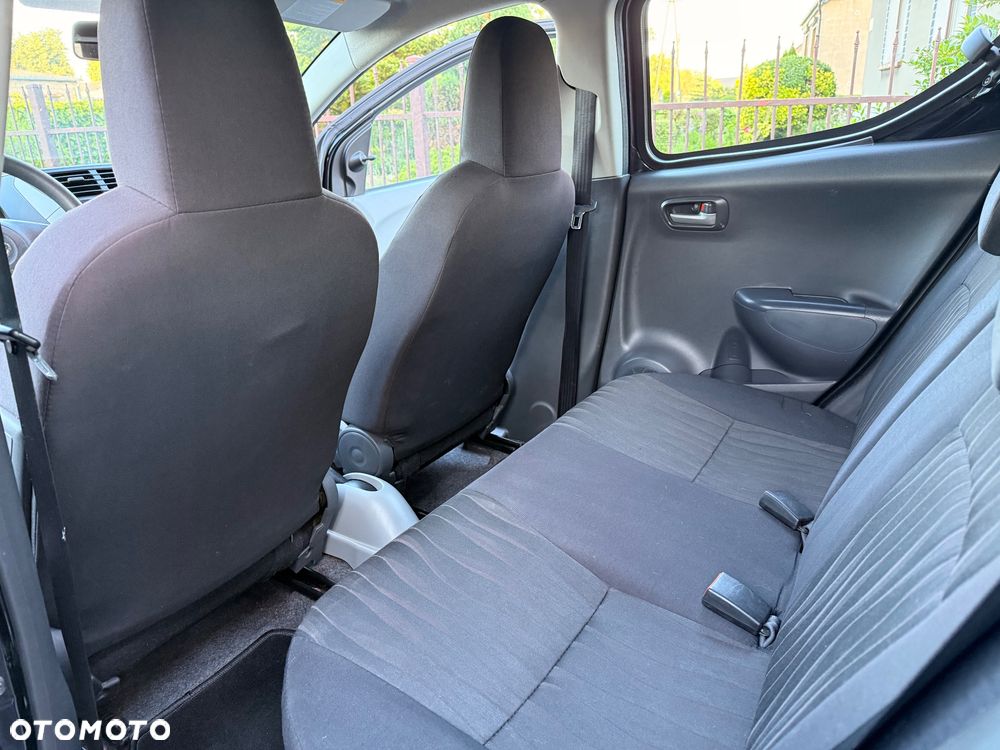 Nissan Pixo 1.0 Visia - 22