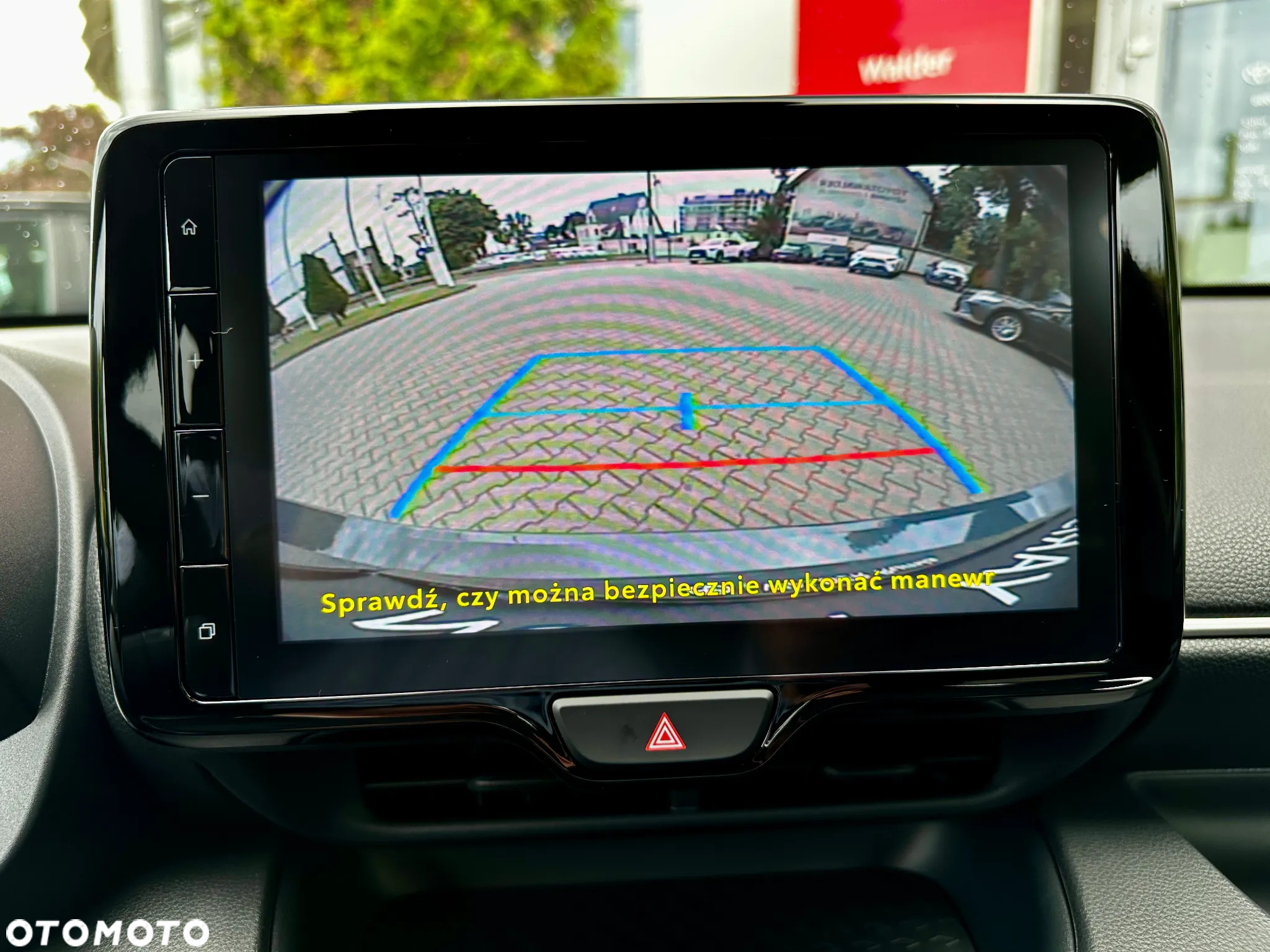 Toyota Yaris Hybrid 1.5 Style - 23
