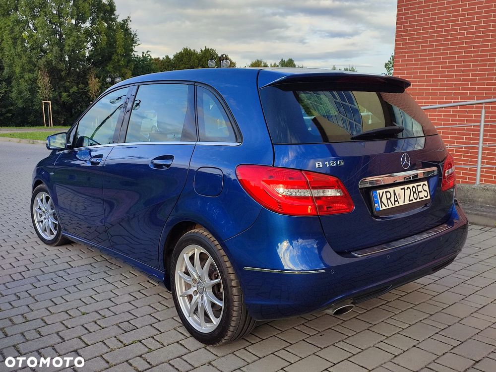 Mercedes-Benz Klasa B 180 BlueEFFICIENCY Edition - 12
