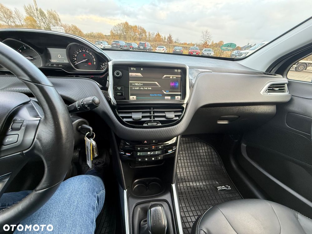 Peugeot 2008 120 VTI Allure - 31