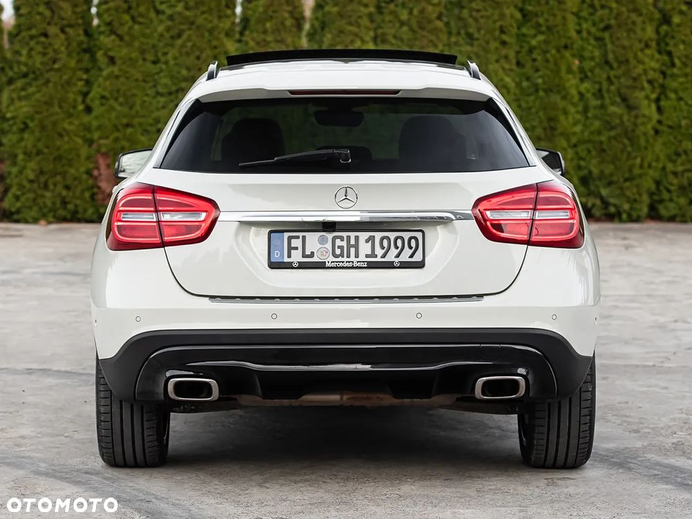 Mercedes-Benz GLA 220 d 4Matic 7G-DCT AMG Line - 12
