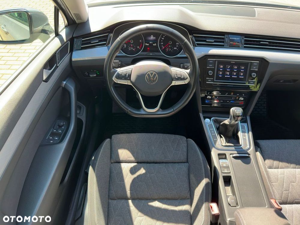 Volkswagen Passat 2.0 TDI EVO Business - 12