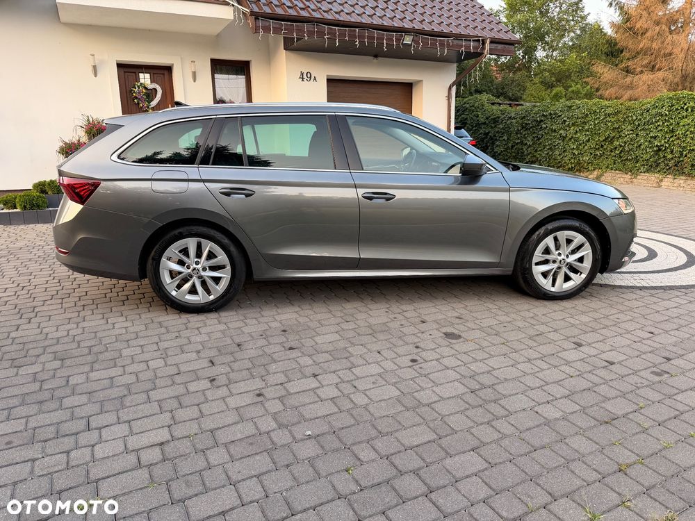 Skoda Octavia 2.0 TDI DSG Edition - 8