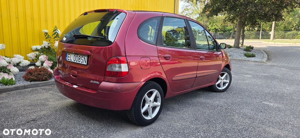 Renault Scenic 1.9 dCi Authentique - 3