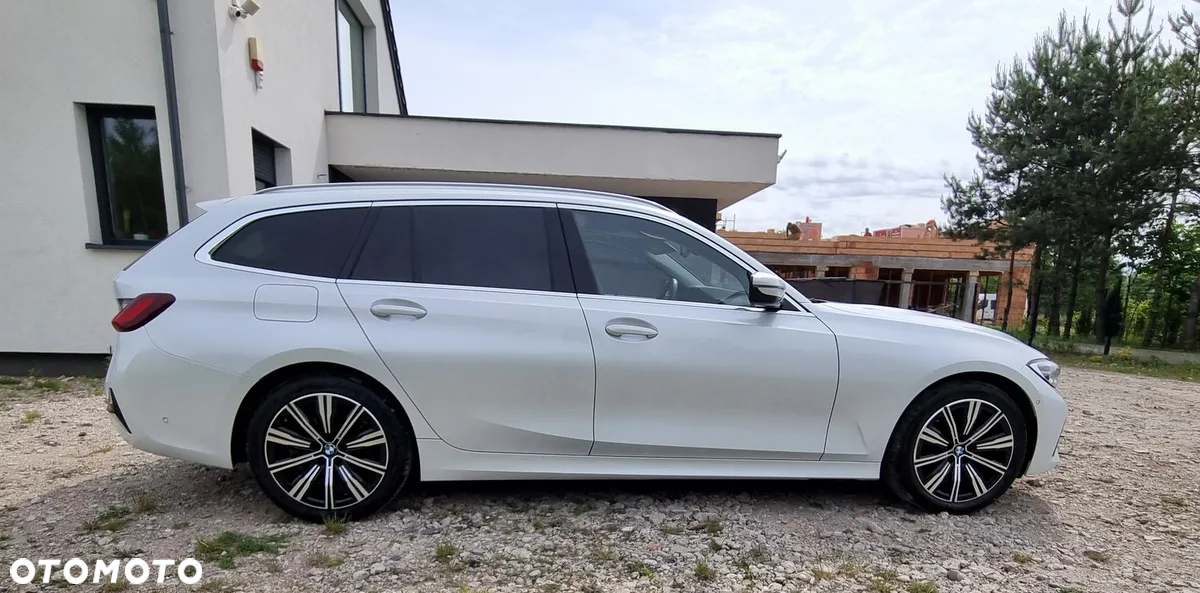 BMW Seria 3 320d xDrive Luxury Line sport - 8