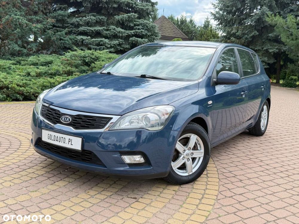 Kia Ceed - 1