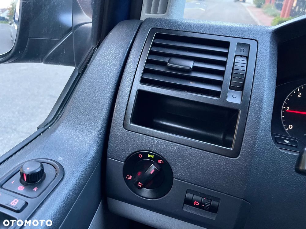 Volkswagen Transporter T5 - 19