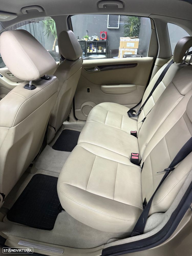 Mercedes-Benz B 180 Autotronic - 9