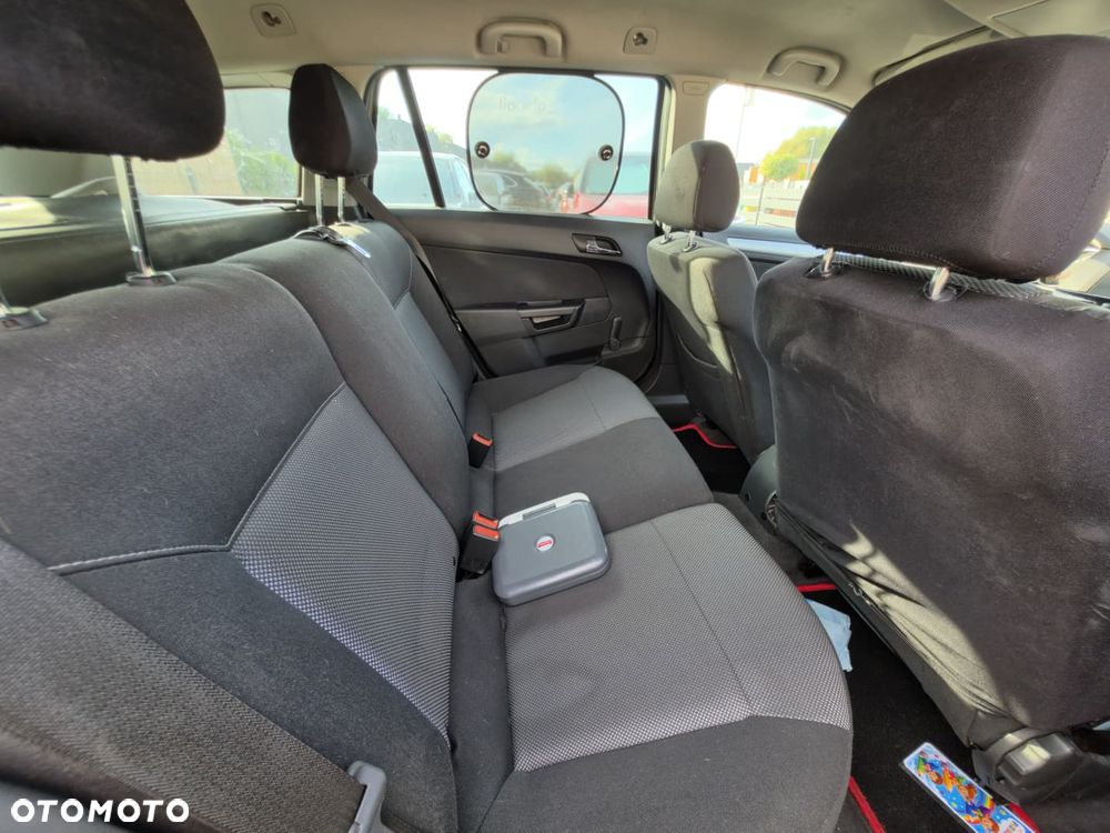 Opel Astra 1.9 CDTI 111 - 17