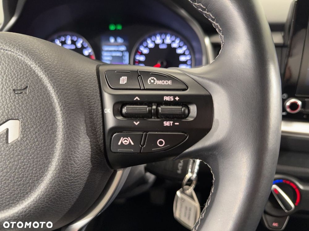 Kia Stonic - 19