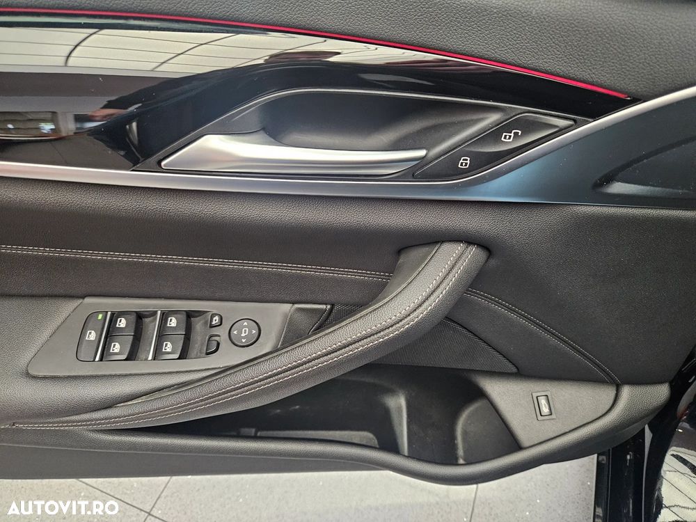 BMW Seria 5 520d xDrive AT MHEV - 18