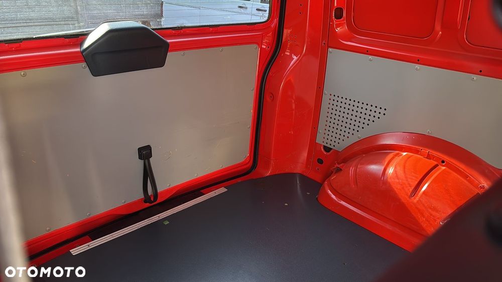 Volkswagen Transporter Kombi L1H1 DSG - 26