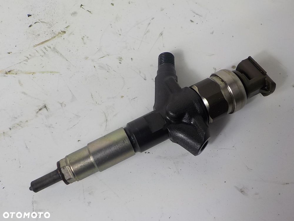 SUBARU FORESTER III SH LEGACY V 2.0D WTRYSKIWACZ 16613AA030 - 2