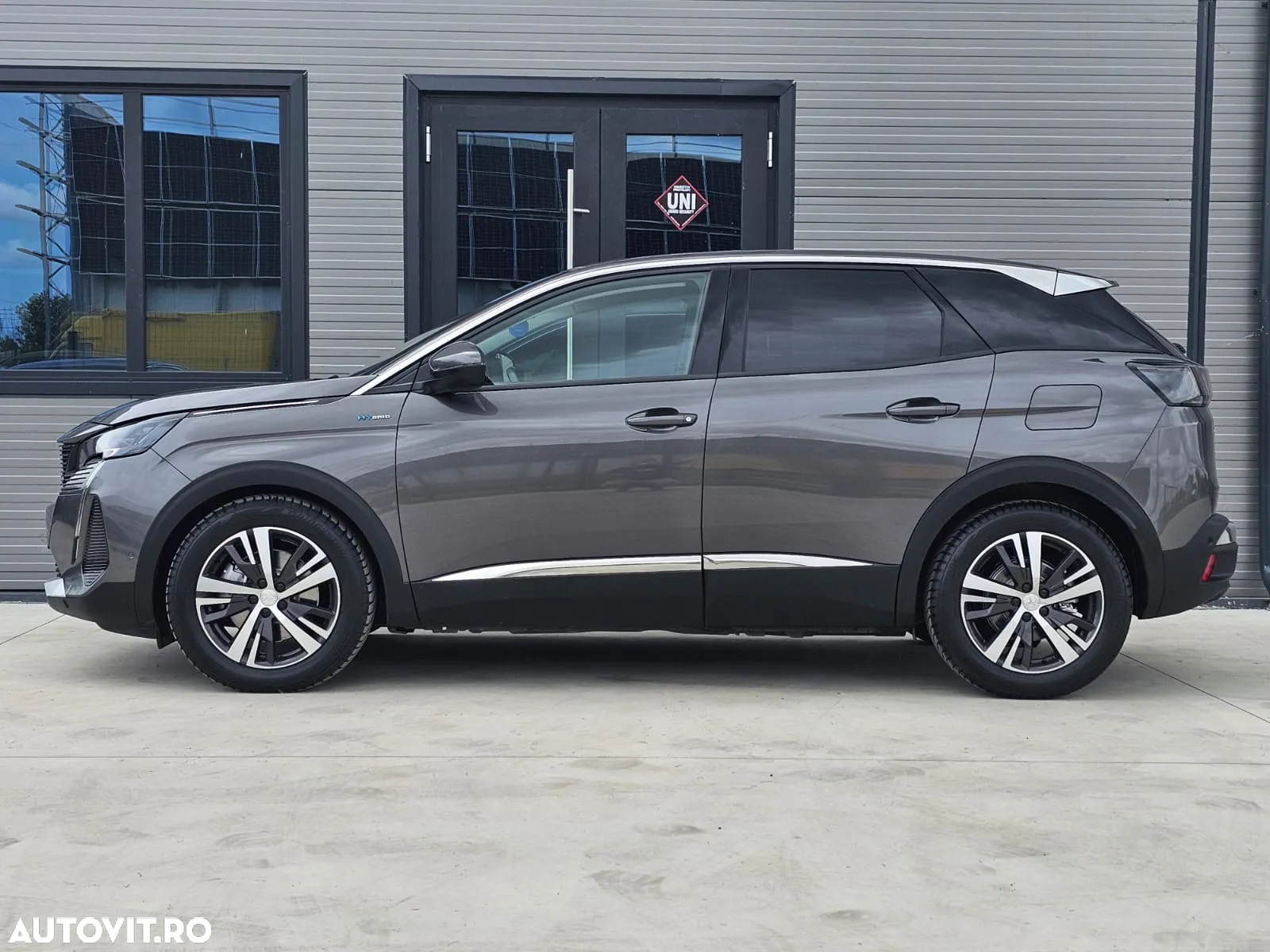 Peugeot 3008 PHEV EAT8 Allure - 11