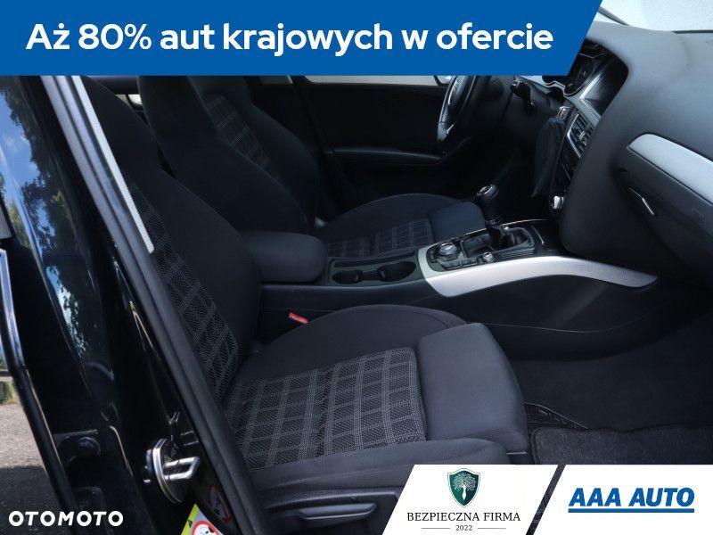 Audi A4 Limousine - 11