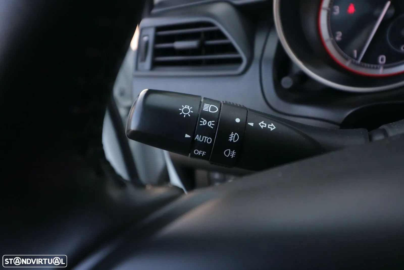 Suzuki Swift 1.2 Mild Hybrid GLE - 16
