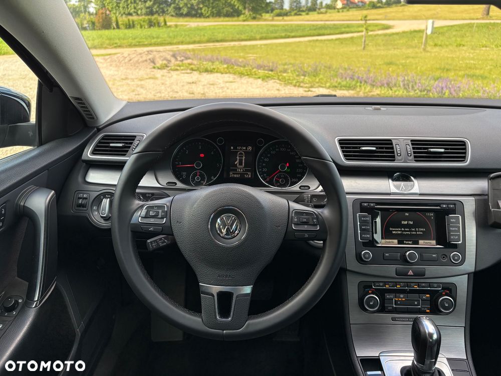 Volkswagen Passat Variant 2.0 TDI DPF DSG Comfortline - 17