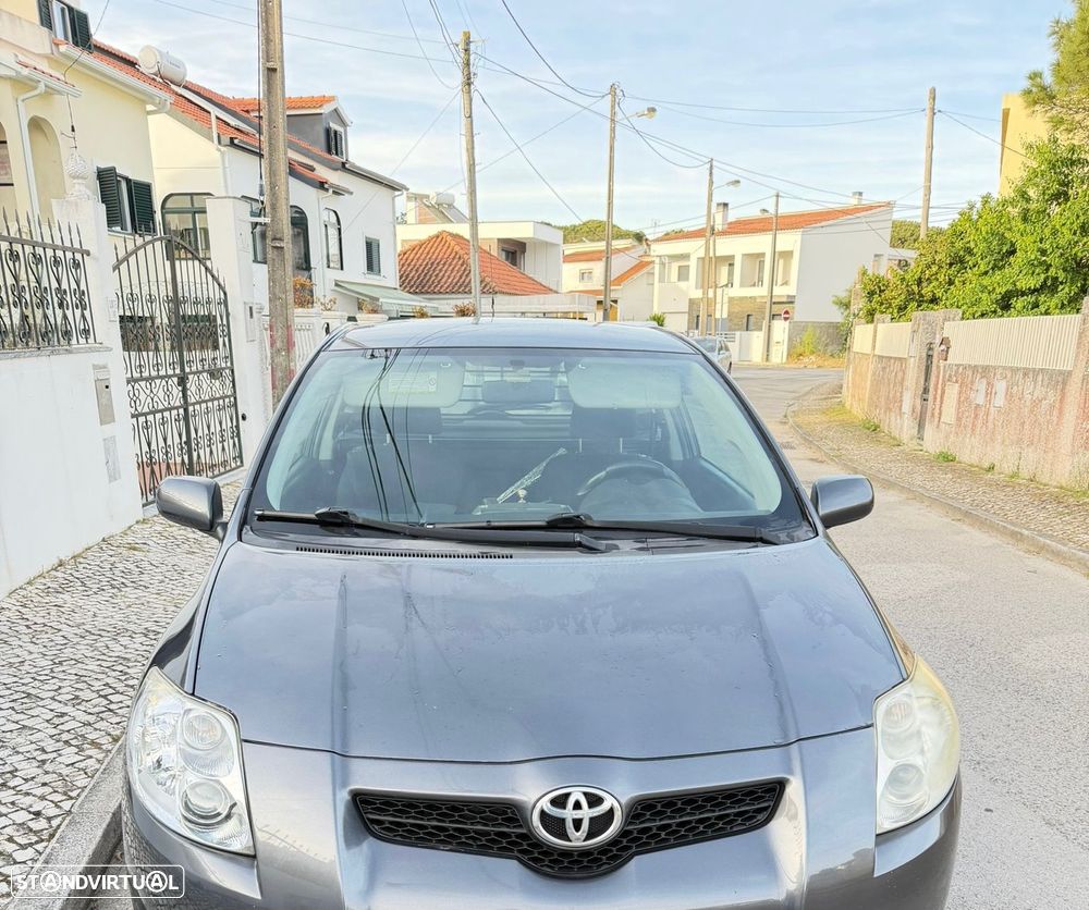 Toyota Auris 1.4 D-4D Sol - 1