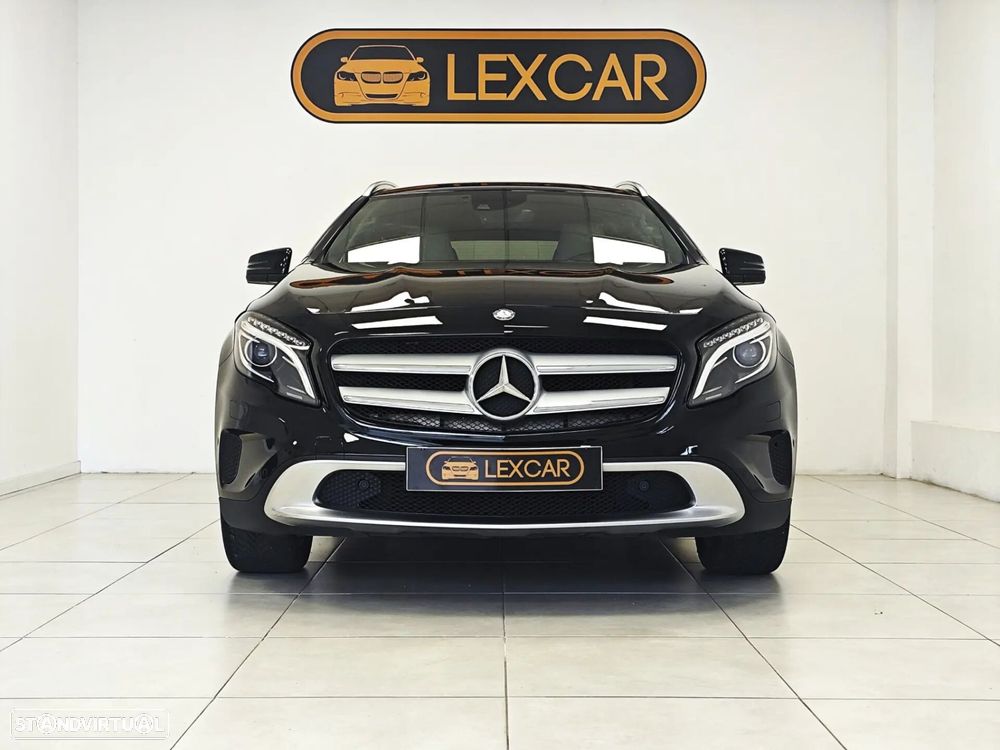 Mercedes-Benz GLA 200 d 4Matic 7G-DCT Urban - 16