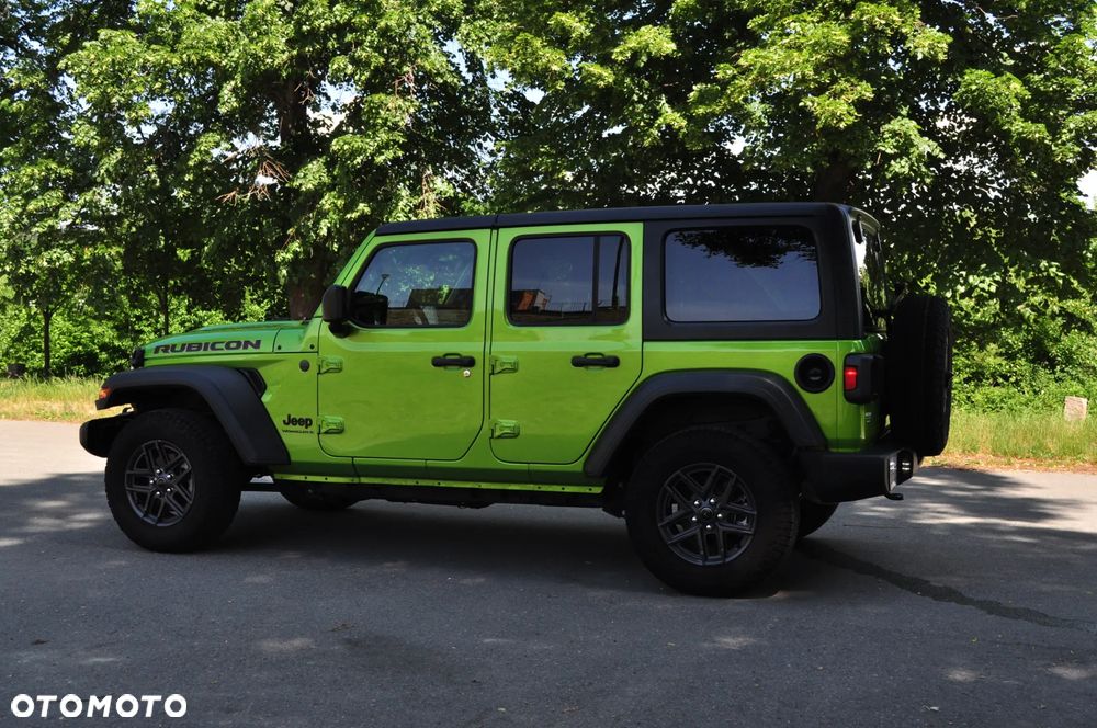 Jeep Wrangler - 11