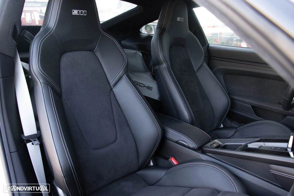Porsche 911 (992) - 56