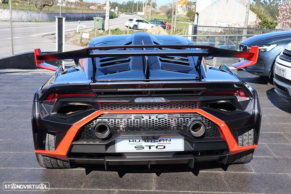 Lamborghini Huracán STO - 9
