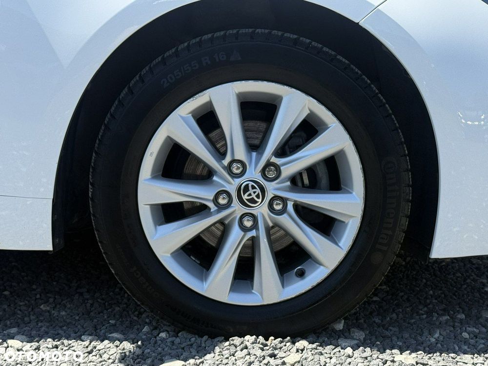 Toyota Corolla 1.8 Hybrid Style - 11