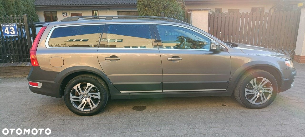 Volvo XC 70 D5 AWD Dynamic Momentum - 9