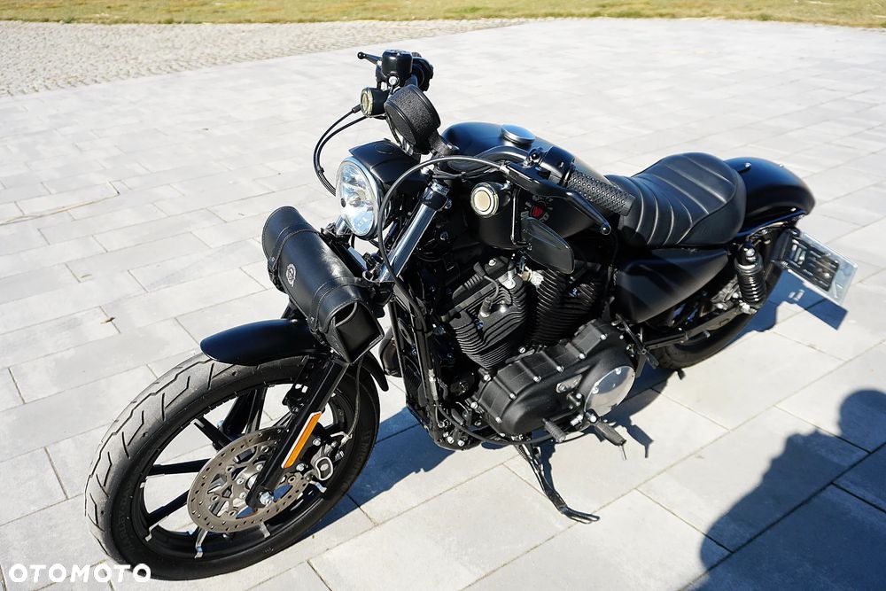 Harley-Davidson Sportster Iron 883 - 12
