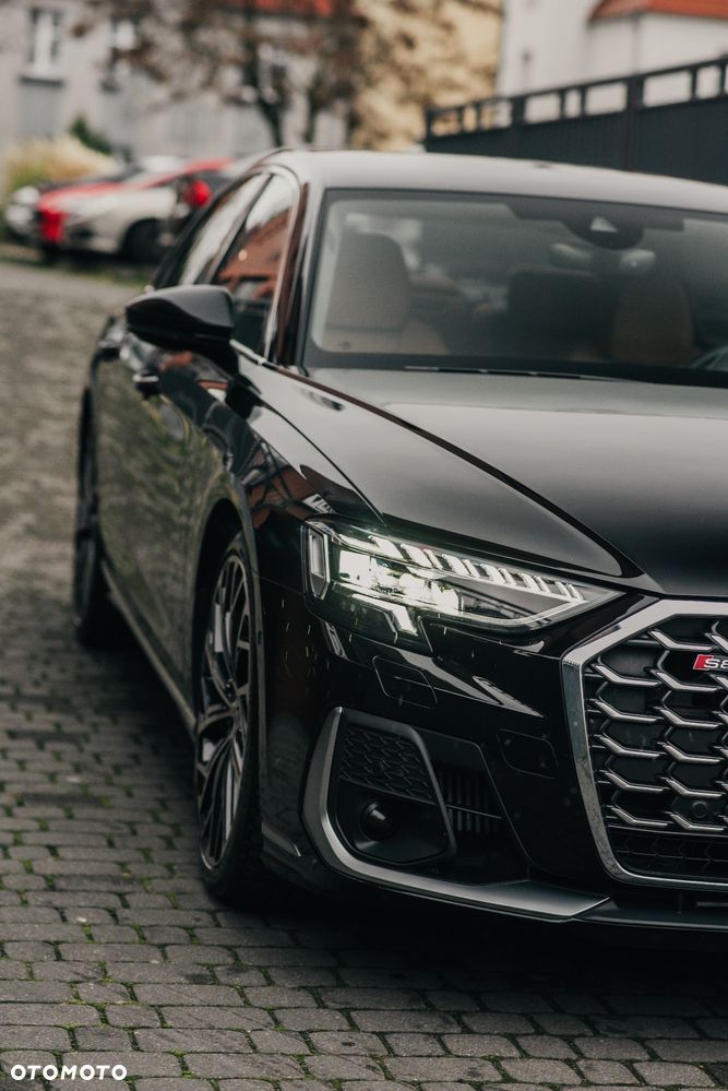 Audi S8 - 5