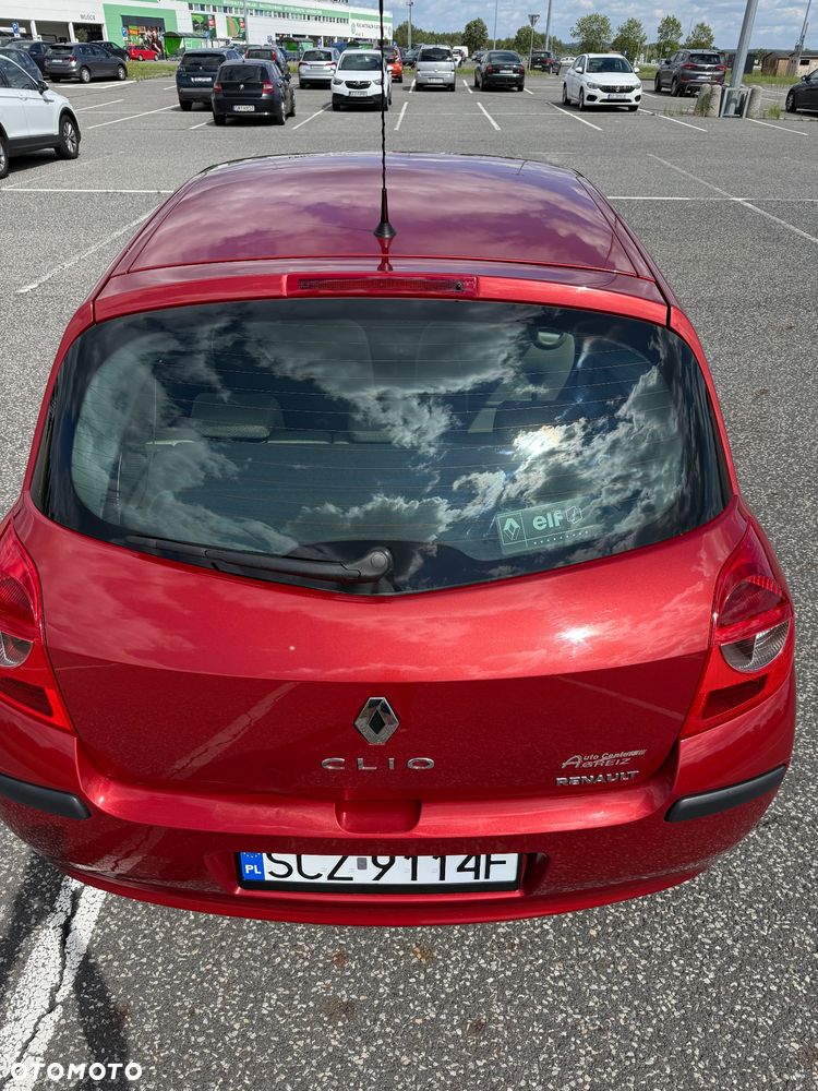 Renault Clio 1.2 16V Expression - 11