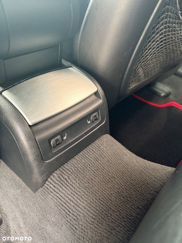 Audi A4 Avant 2.0 TDI Quattro - 15