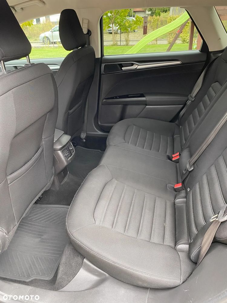 Ford Mondeo - 8