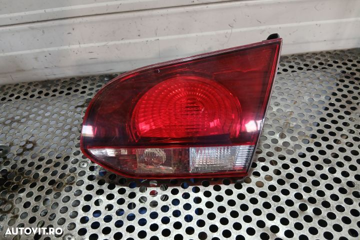 Lampa / Tripla stop dreapta pe hayon 5K0945094T 5K0945094T Volkswagen - 1